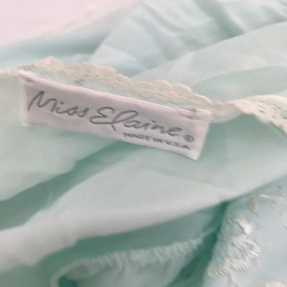 Vintage Miss Elaine Elegant Lace Trim Nightgown Size M
